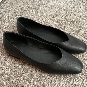 Black Frye flats